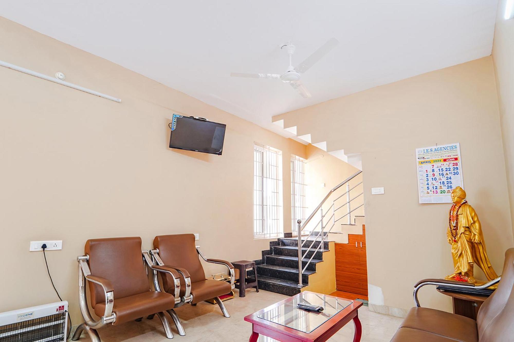 Fabexpress Uv Residency - 700M From Coimbatore International Airport Irugur エクステリア 写真
