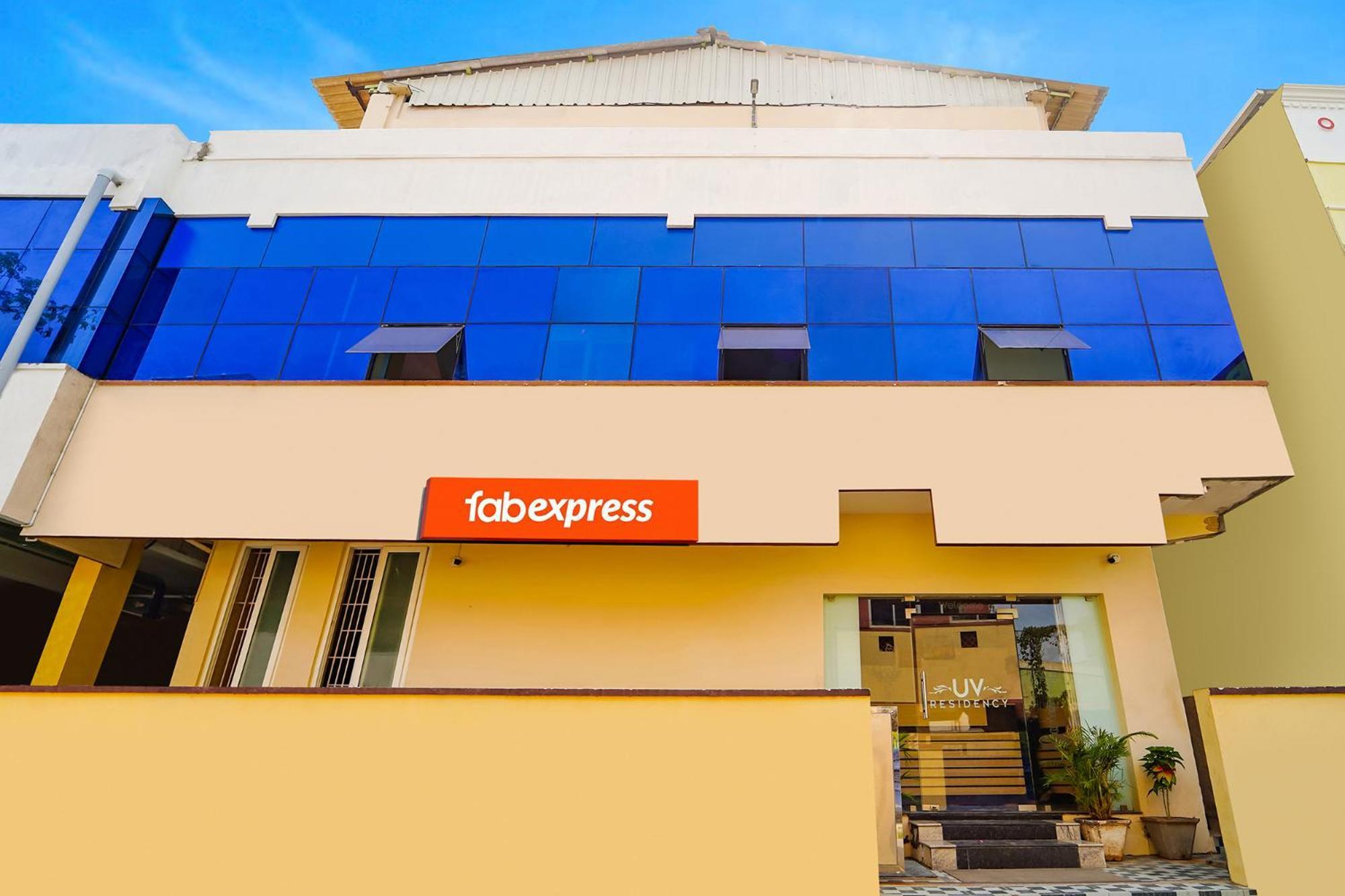 Fabexpress Uv Residency - 700M From Coimbatore International Airport Irugur エクステリア 写真